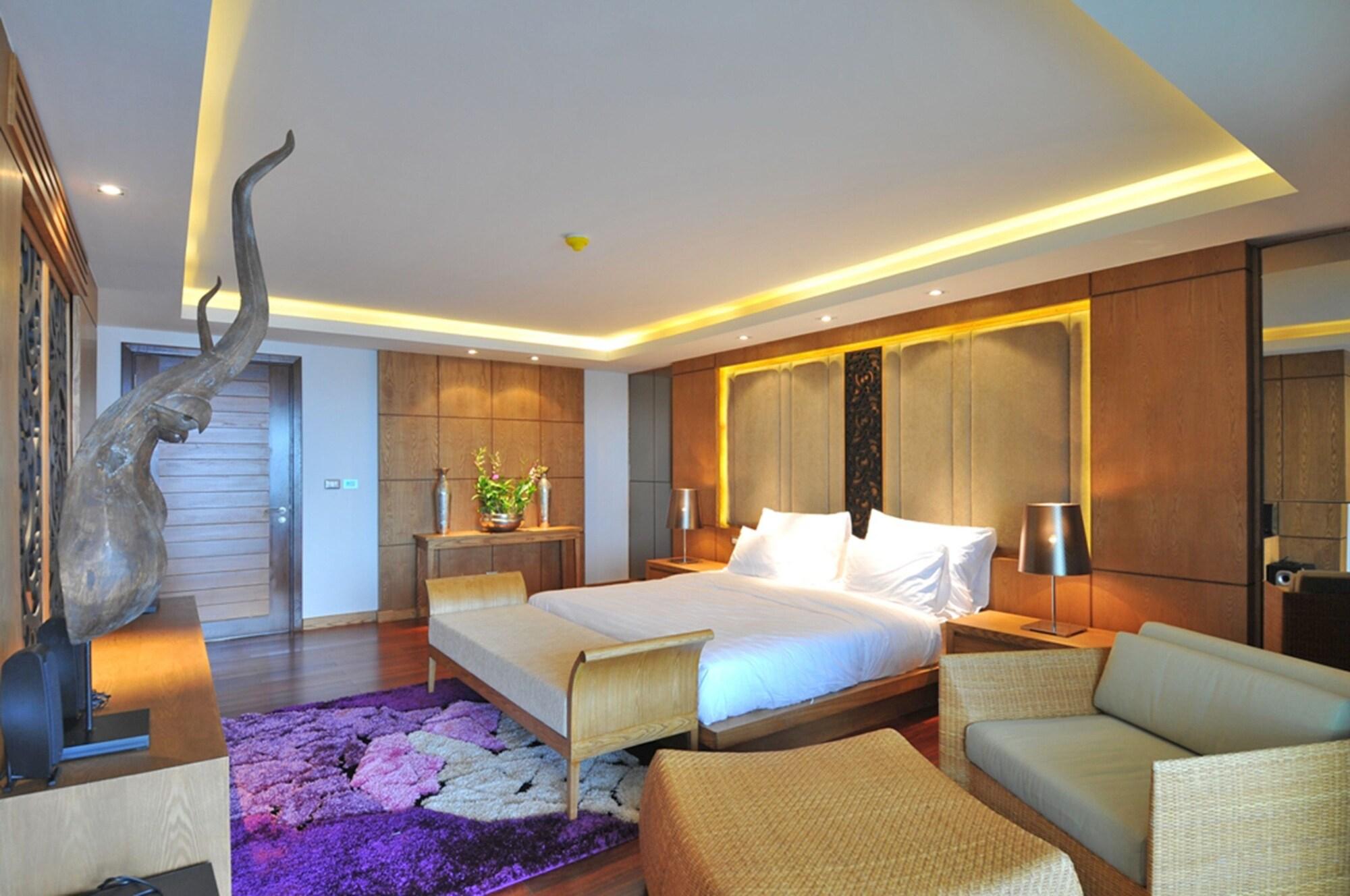 The Nchantra Pool Suite Phuket Koh Sirey Extérieur photo